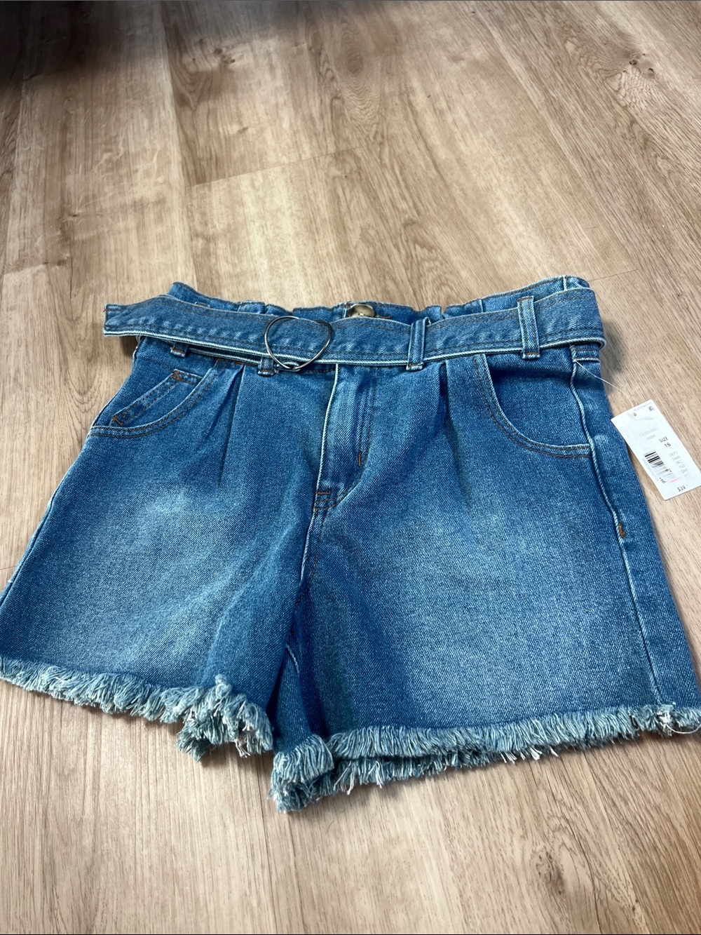 High-Rise Frayed Denim Shorts with Belt, size 16 girls